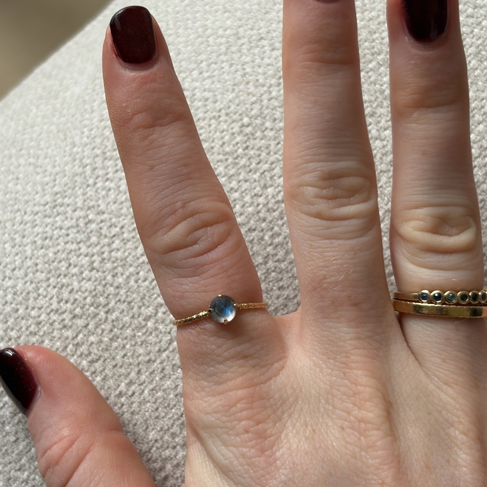 Moonstone Homespun Ring
Satomi Kawakita - Picture 2 of 5